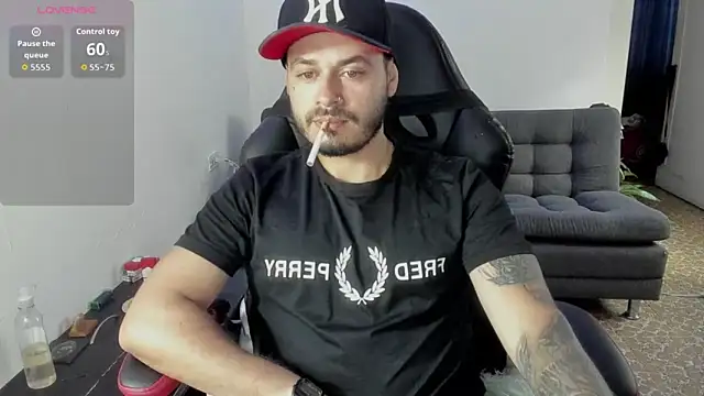 Snapshot of ragnar_lothbrok777 chatting on October 20, 2025, 9:26 pm ragnar lothbrok777 online show from October 20, 2025, 9:26 pm