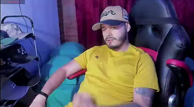 Snapshot of ragnar_lothbrok777 chatting on March 3, 2025, 11:35 pm ragnar lothbrok777 online show from March 3, 2025, 11:35 pm