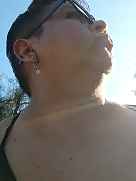 erinadarling79 online show from October 2, 2025, 10:02 pm