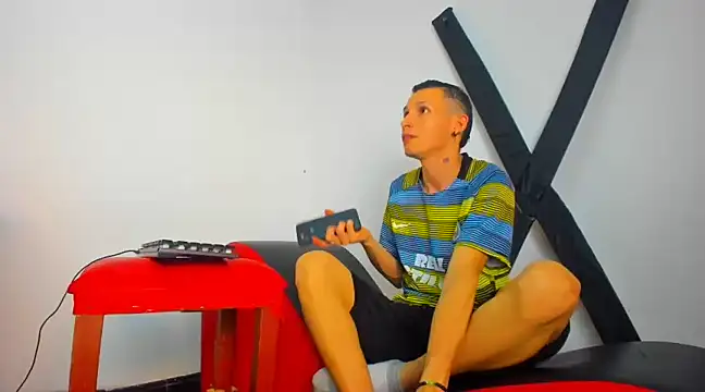 Isak Millan online show from February 13, 2025, 2:34 am