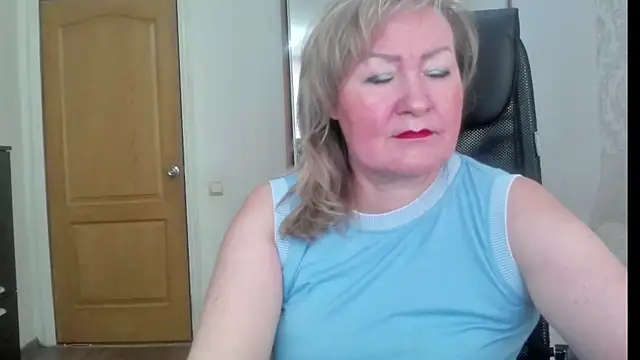 Snapshot of Victoria_secrets_ chatting on August 3, 2026, 2:01 pm Victoria secrets online show from August 3, 2026, 2:01 pm