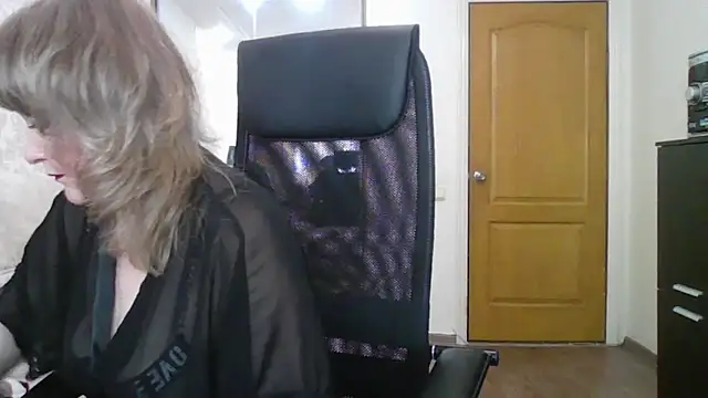 Victoria secrets  online show from March 3, 2025, 7:13 am