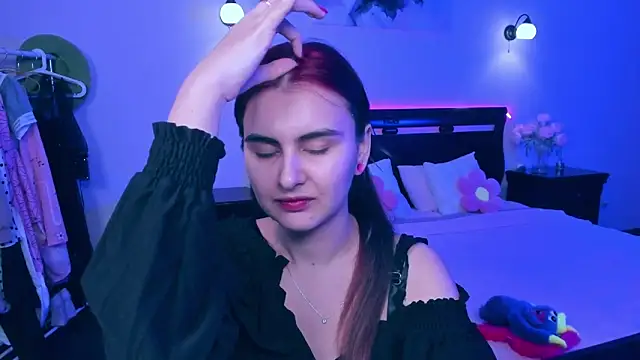 GabriellaMays online show from March 17, 2025, 8:18 am