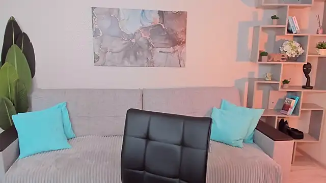 GabriellaMays online show from September 16, 2025, 5:08 am