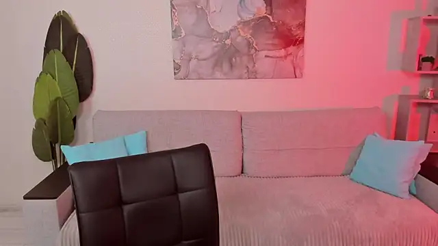 GabriellaMays online show from November 16, 2025, 5:12 am