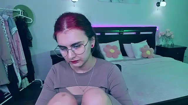 GabriellaMays online show from March 14, 2025, 8:21 am