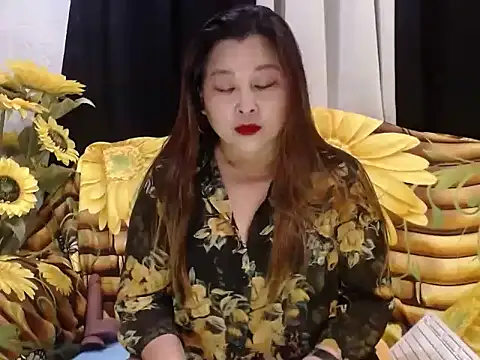 UrSweetClassyPinay online show from April 15, 2026, 11:27 am