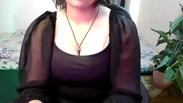 Snapshot of megancatluna chatting on March 6, 2026, 6:30 am megancatluna online show from March 6, 2026, 6:30 am
