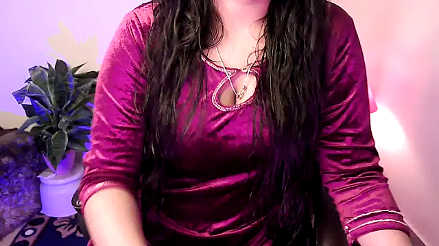 megancatluna online show from December 22, 2025, 4:56 am