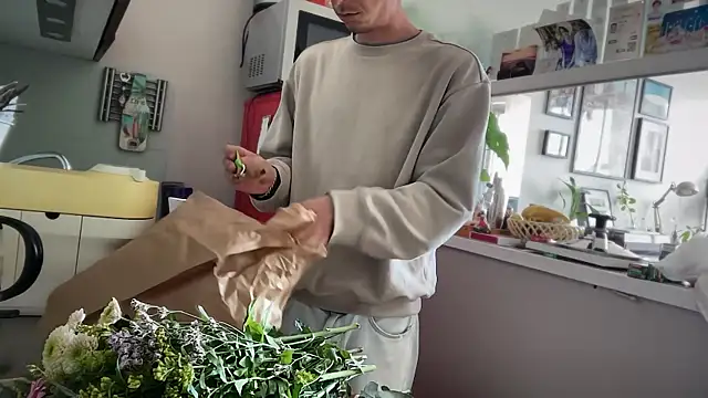 MikymikeBBWD online show from June 4, 2026, 12:54 pm