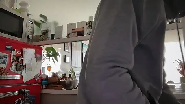 MikymikeBBWD online show from November 14, 2025, 10:41 am