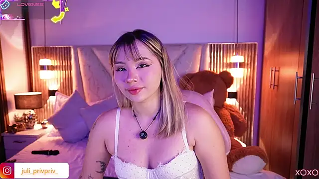 Julieta priv online show from February 28, 2026, 2:28 pm