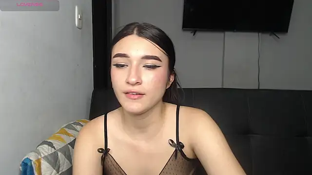 Snapshot of Anny_naf4 chatting on March 23, 2025, 5:43 am Anny naf4 online show from March 23, 2025, 5:43 am