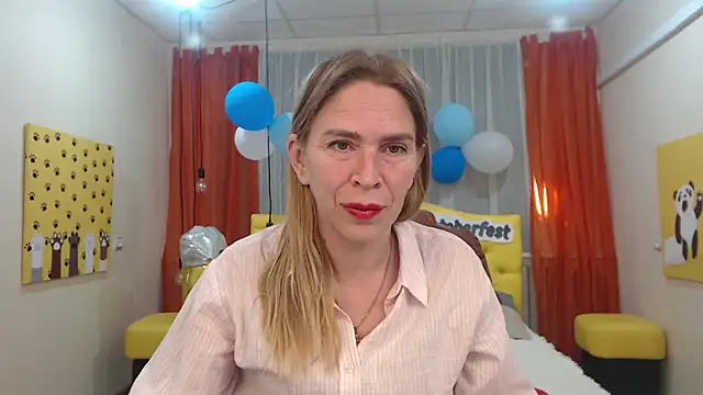 TessaDaybreak online show from September 24, 2025, 6:20 am