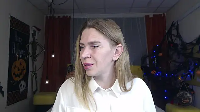 TessaDaybreak online show from October 14, 2025, 6:25 am