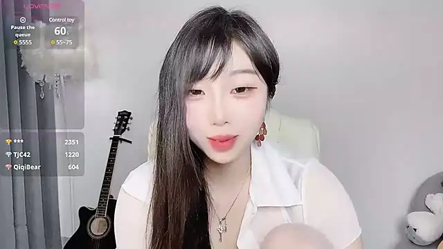 yukiyyuu44 online show from March 17, 2025, 1:57 am