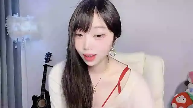 yukiyyuu44 online show from March 6, 2025, 7:43 pm
