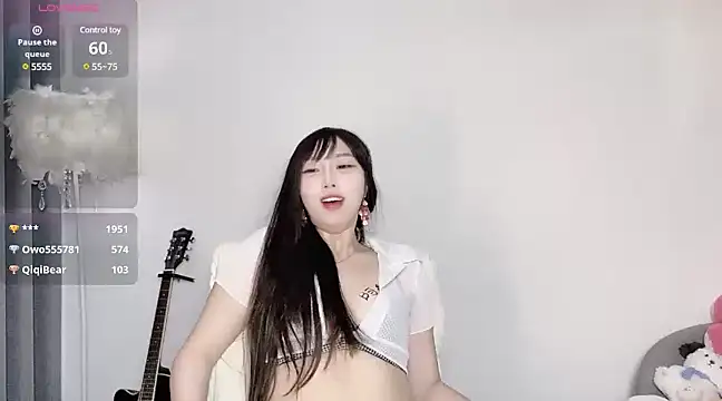 yukiyyuu44 online show from March 16, 2025, 7:49 pm
