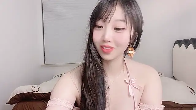 yukiyyuu44 online show from February 27, 2025, 7:15 pm