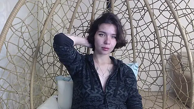 Snapshot of Anna-Sun chatting on October 12, 2025, 4:30 pm Anna-Sun online show from October 12, 2025, 4:30 pm