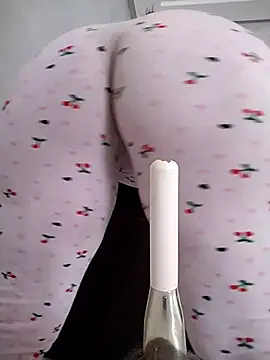 Snapshot of Dalou3a-69 chatting on September 9, 2025, 10:57 am Dalou3a-69 online show from September 9, 2025, 10:57 am