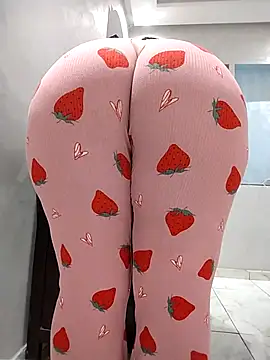 Snapshot of Dalou3a-69 chatting on October 8, 2025, 7:21 am Dalou3a-69 online show from October 8, 2025, 7:21 am