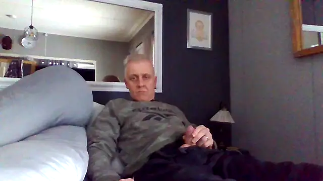 Teemu online show from March 18, 2025, 3:44 pm