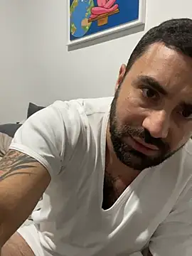 Snapshot of morfeoX chatting on February 3, 2026, 3:17 pm morfeoX online show from February 3, 2026, 3:17 pm