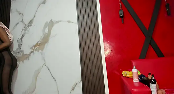 ebony valentina online show from October 10, 2025, 1:39 am