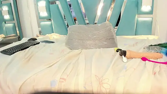 ebony valentina online show from March 21, 2025, 6:49 am