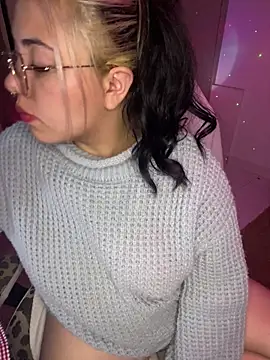  ivyginger online show from April 17, 2026, 4:48 am