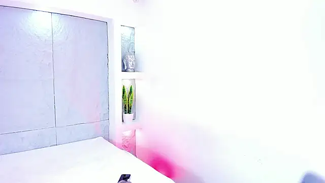 Snapshot of MiaMistrex chatting on November 26, 2025, 4:23 am MiaMistrex online show from November 26, 2025, 4:23 am