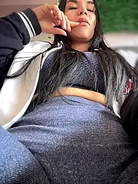 Naatalia online show from October 1, 2025, 2:21 pm