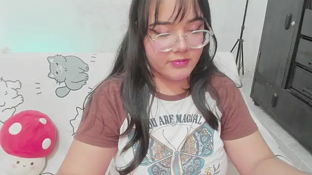 Naoko 7w7 online show from July 12, 2026, 2:51 pm
