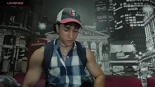 KaryBig3 online show from March 4, 2025, 10:35 am