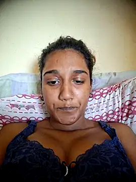 indianpink lips online show from November 13, 2025, 11:58 am