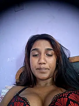 indianpink lips online show from May 14, 2026, 11:18 am