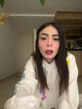 candycami19 online show from October 5, 2025, 5:31 am