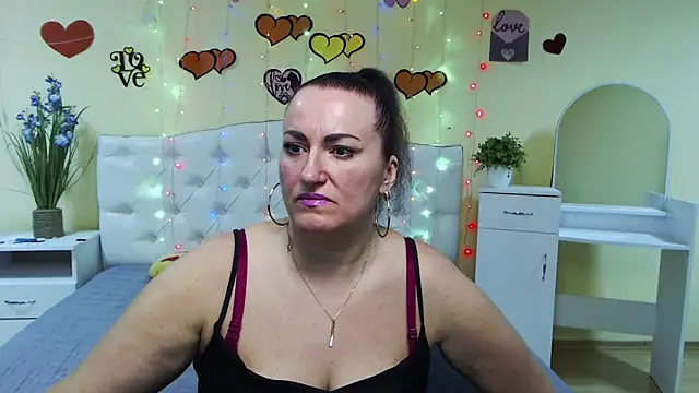 DianaMGG online show from March 12, 2025, 6:40 am