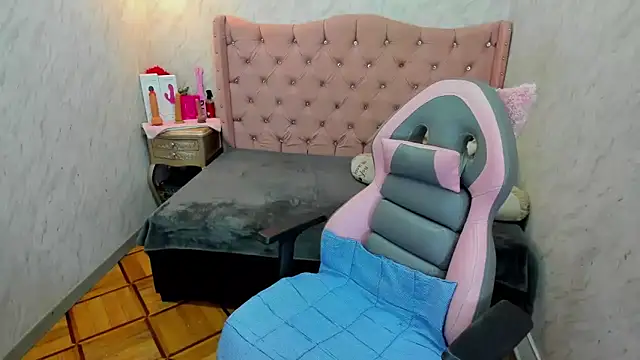 Snapshot of Lianngrace chatting on March 13, 2026, 2:44 pm Lianngrace online show from March 13, 2026, 2:44 pm