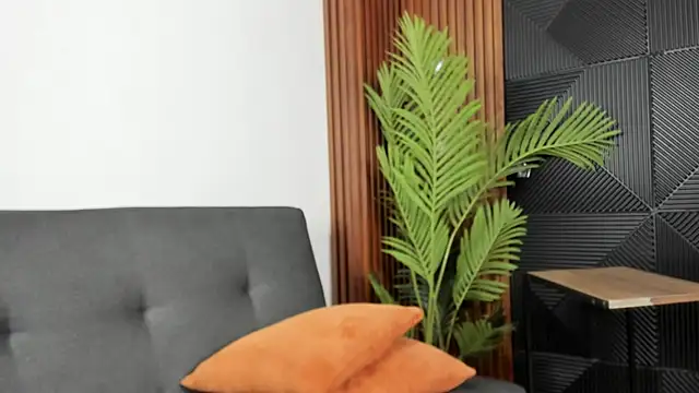 ashley rouge online show from February 18, 2025, 3:20 pm