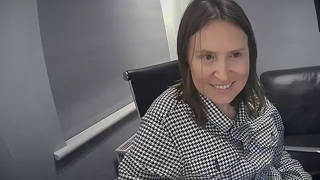 Snapshot of eatmypie69 chatting on February 28, 2026, 9:03 pm eatmypie69 online show from February 28, 2026, 9:03 pm