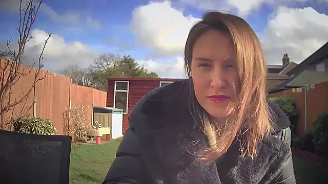 Snapshot of eatmypie69 chatting on February 24, 2026, 10:27 am eatmypie69 online show from February 24, 2026, 10:27 am