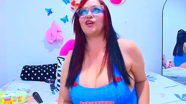 Snapshot of Veronica_Milf1 chatting on March 13, 2025, 6:05 am Veronica Milf1 online show from March 13, 2025, 6:05 am