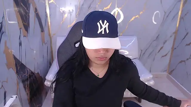 melany rouse18 online show from September 19, 2025, 6:45 pm