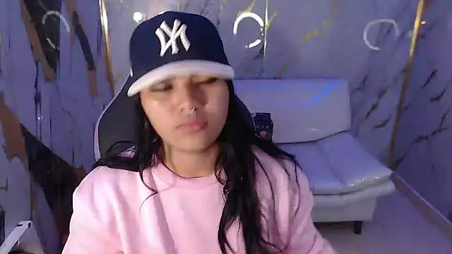 melany rouse18 online show from September 16, 2025, 1:56 pm