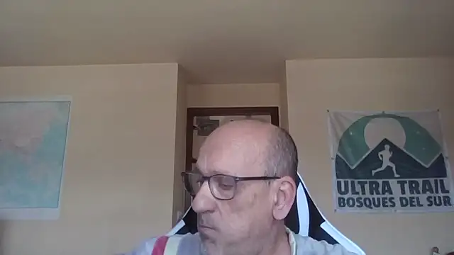 Snapshot of llopaco chatting on April 22, 2026, 11:28 am llopaco online show from April 22, 2026, 11:28 am
