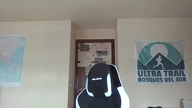 Snapshot of llopaco chatting on March 3, 2026, 11:39 am llopaco online show from March 3, 2026, 11:39 am