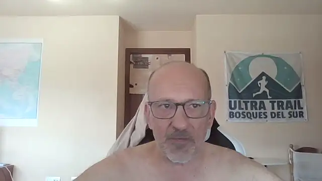 Snapshot of llopaco chatting on May 24, 2026, 9:42 am llopaco online show from May 24, 2026, 9:42 am