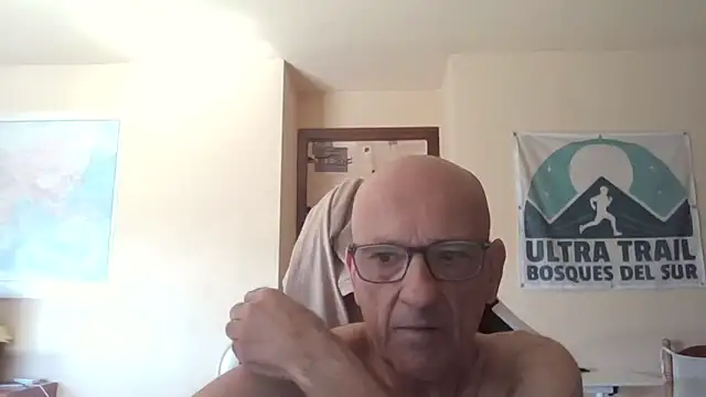 Snapshot of llopaco chatting on May 27, 2026, 9:27 am llopaco online show from May 27, 2026, 9:27 am